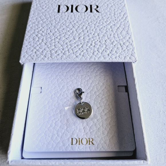 DIOR JEWELRY CASE/BOX AND CHARM - Picture 5 of 8